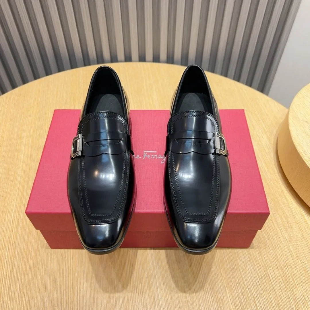 Factory P620💰🔥《Ferragamo》👏Latest•High-end top brand luxury~purchasing agent, top~quality. New fashionable business men's shoes🔜The uppers are made of original open-edge beaded cowhide➕cowhide·lining, with fine workmanship. The original stylish and soft combination wear-resistant and non-slip outsole is light and comfortable on the feet. The real thing looks better in real photos. Size: 38--44